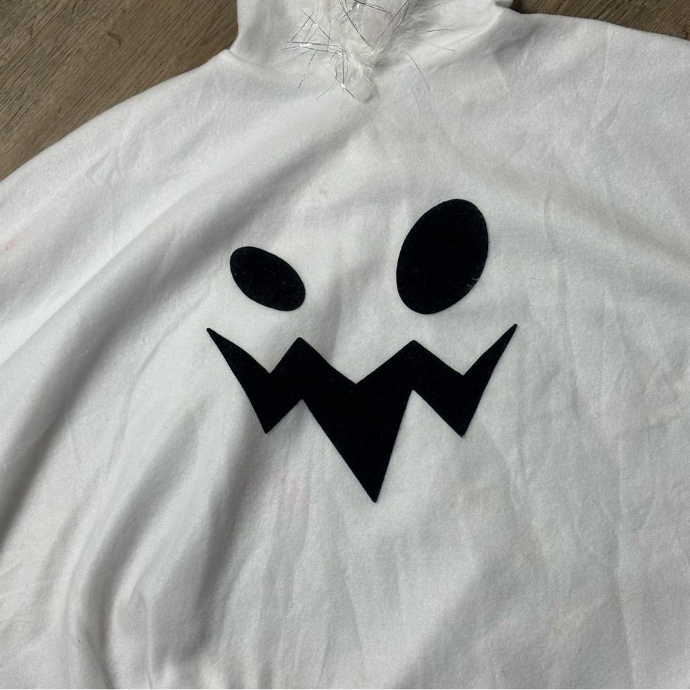 Halloween Ghost Girl Costume Cloak White Hooded Poncho Walmart Size Large EUC - Picture 4 of 10